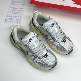 کتونی نایک وی تو کی کرم نقره‌ای nike v2k run | رانر قشم