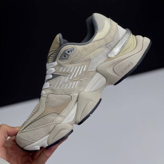 کتونی نیوبالانس ۹۰۶۰ کرم New Balance 9060 Cream