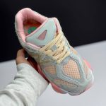 کتونی نیوبالانس ۹۰۶۰ طوسی صورتی | New Balance 9060 Gray Pink
