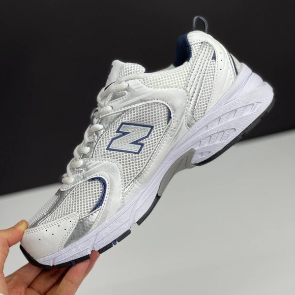 نیو بالانس 530 سفید سورمه‌ای New Balance 530 White Navy