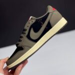 کفش نایک ایر جردن ۱ لو تراویس اسکات دارک موکا Nike Air Jordan 1 Low Travis Scott Dark Mocha