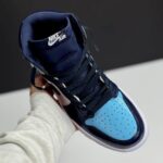 کفش نایک ایر جردن وان ساقدار ورنی آبی سورمه‌ای Nike Air Jordan 1 High Patent Navy Blue