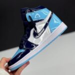 کفش نایک ایر جردن وان ساقدار ورنی آبی سورمه‌ای Nike Air Jordan 1 High Patent Navy Blue