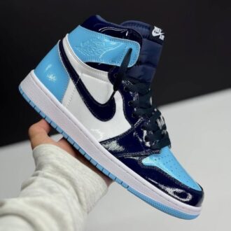 کفش نایک ایر جردن وان ساقدار ورنی آبی سورمه‌ای Nike Air Jordan 1 High Patent Navy Blue