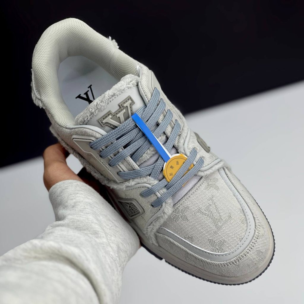 لویی ویتون ترینر طوسی Louis Vuitton Trainer Grey