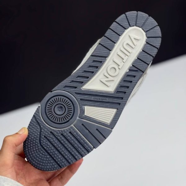 لویی ویتون ترینر طوسی Louis Vuitton Trainer Grey