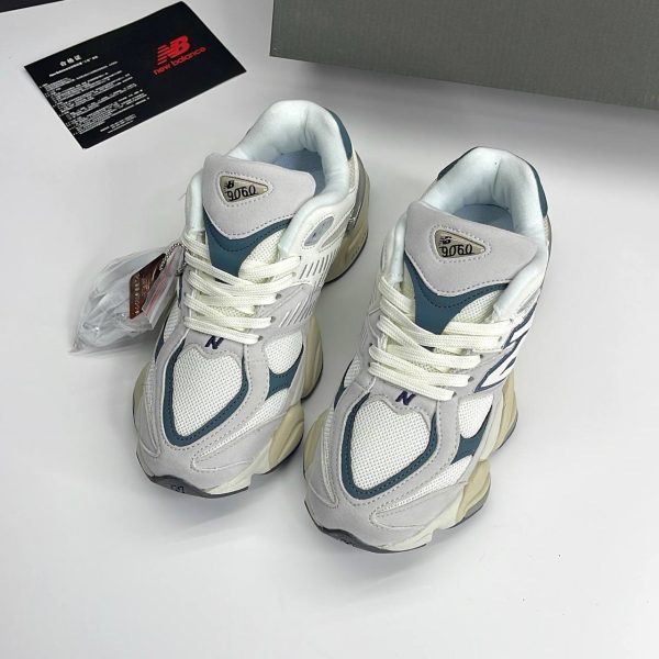 کتونی نیوبالانس ۹۰۶۰ کرم سورمه‌ای New Balance 9060 Cream Navy