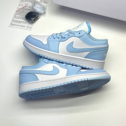 photo_4_2025-06-07_03-45-22-500x500 کفش نایک ایر جردن وان لو آیس بلو Nike Air Jordan 1 Low Ice Blue