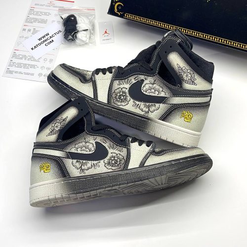 photo_4_2025-06-09_08-13-45-500x500 کفش نایک ایر جردن وان ساقدار فامیلیا Nike Air Jordan 1 High Familia