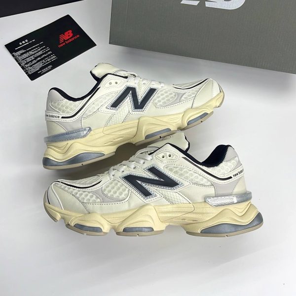 کتونی نیوبالانس ۹۰۶۰ کرم مشکی New Balance 9060 Cream Black