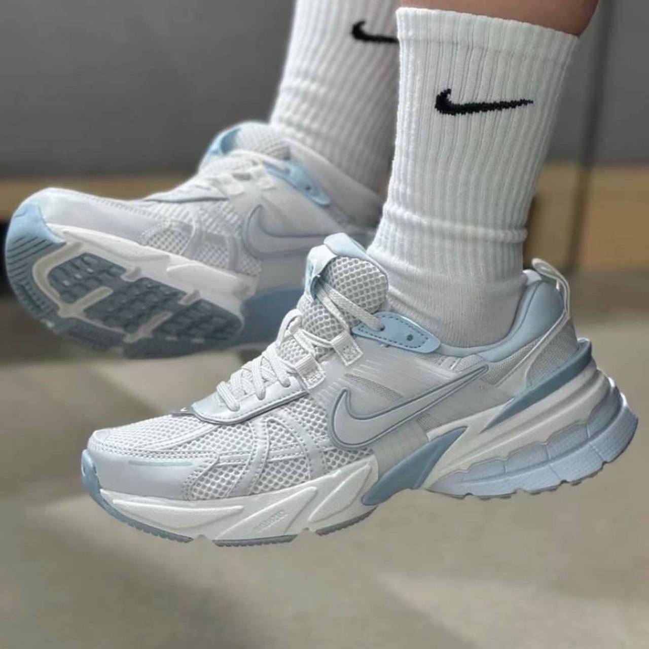 کفش نایک وی تو کی آبی سفید Nike V2K Blue White کفش نایک وی تو کی آبی سفید Nike V2K Blue White