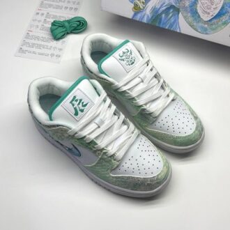 کفش نایک اس‌ بی دانک لو دراگون 2024 رویه خز Nike SB Dunk Low Dragon 2024 Fur Edition