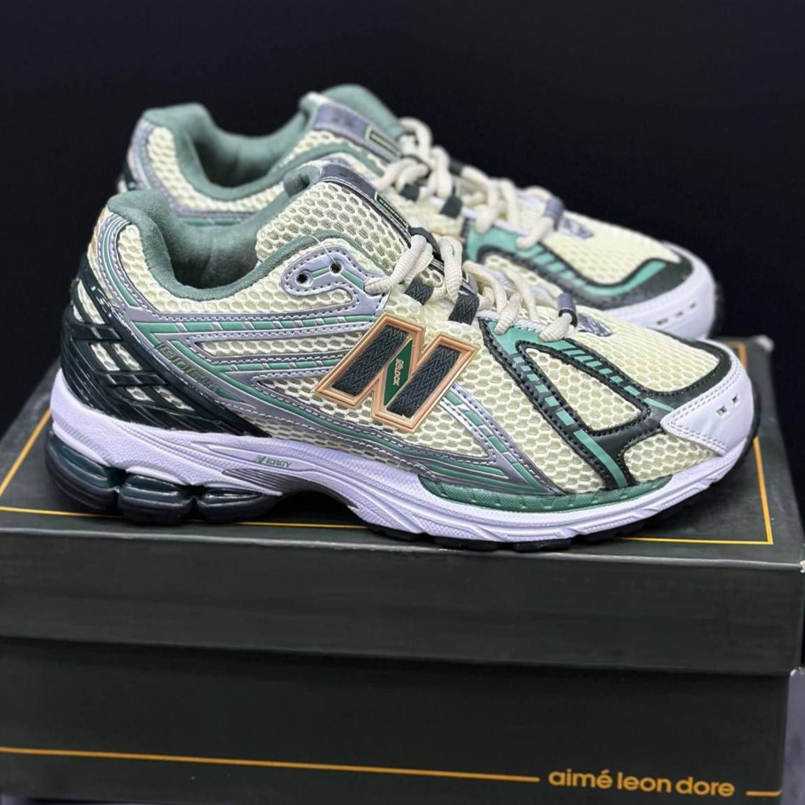 کفش نیوبالانس 1906 کرم سبز New Balance 1906 Cream Green کفش نیوبالانس 1906 کرم سبز New Balance 1906 Cream Green