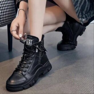 نیم بوت زیپ‌دار مشکی | Black Zip Ankle Boots