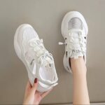 صندل جلو بسته طبی طبیعت‌گردی سفید | White Outdoor Closed-Toe Comfort Sandals