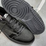 کفش نایک ایر جردن وان لو تراویس اسکات بلک فانتوم Nike Air Jordan 1 Low Travis Scott Black Phantom