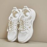 صندل جلو بسته طبیعت‌گردی طبی ترند کرم | Cream Trend Outdoor Closed Toe Sandals