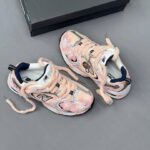 کفش نیو بالانس ۵۳۰ کاستوم صورتی گلدار New Balance 530 Custom Pink Floral
