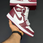 کفش نایک ایر جردن وان ساقدار رترو زرشکی Nike Air Jordan 1 Retro High Burgundy