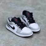 کفش نایک ایر جردن وان لو اسموک سفید طوسی Nike Air Jordan 1 Low Smoke White Grey
