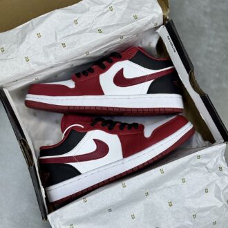 کفش نایک ایر جردن وان لو سفید قرمز خونی Nike Air Jordan 1 Low White Blood Red