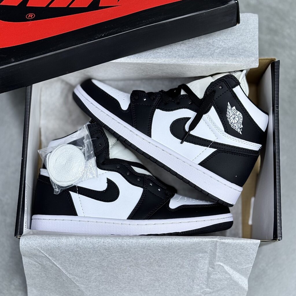 کفش نایک ایر جردن وان ساقدار پاندا Nike Air Jordan 1 High Panda