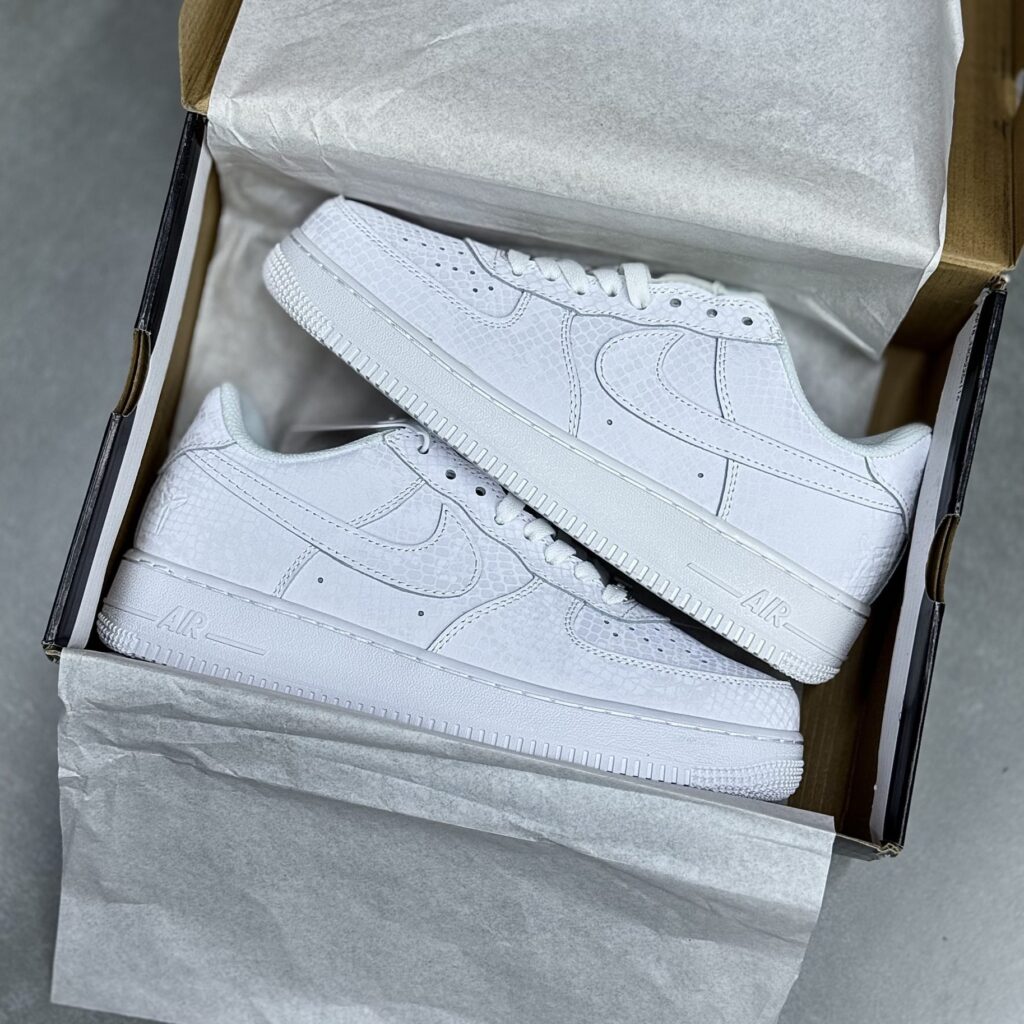 کفش نایک ایر فورس وان تمام سفید نوکتا Nike Air Force 1 NOCTA Triple White