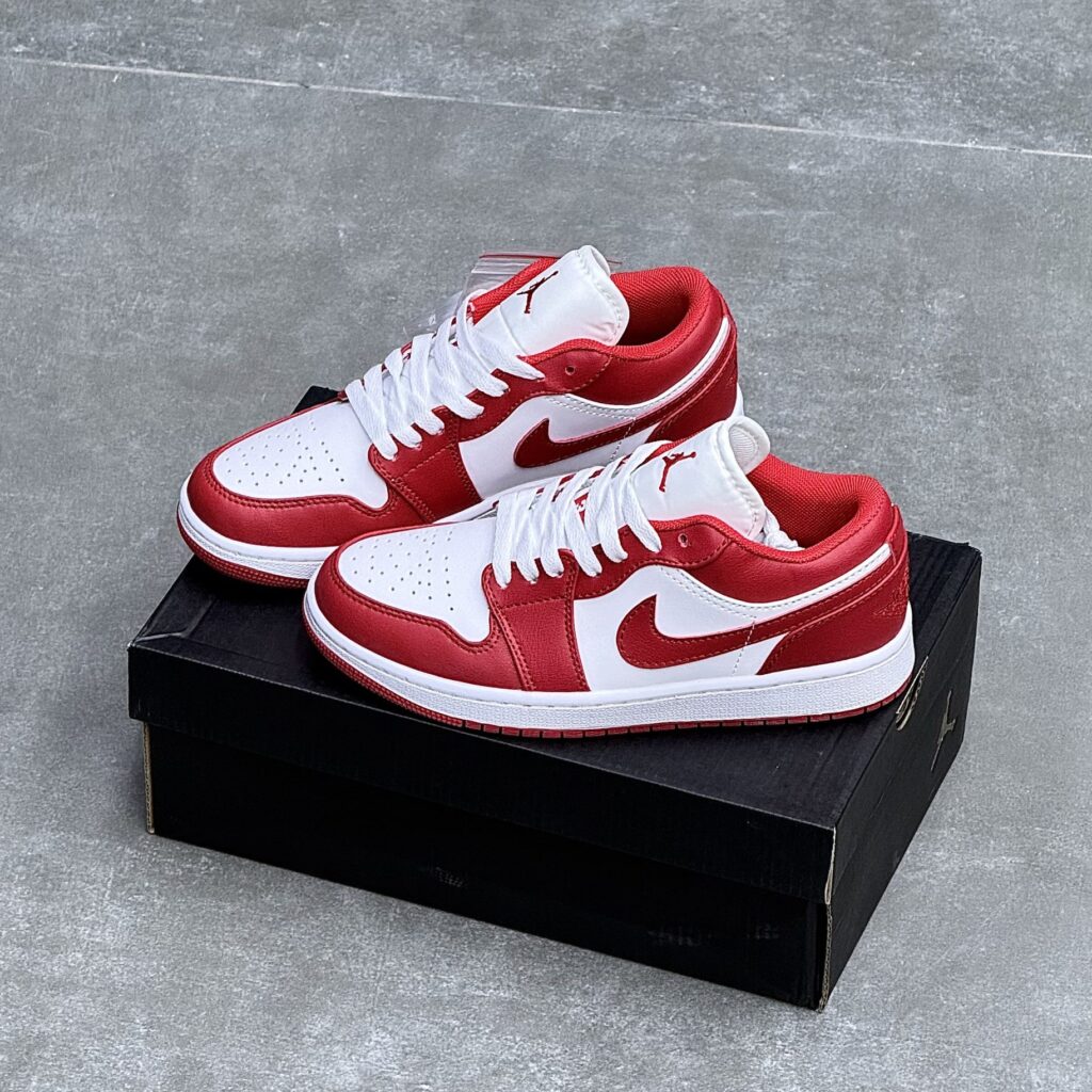 کفش نایک جردن وان سفید قرمز Nike Air Jordan 1 White Red