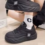 کتونی لژدار فشن زنانه مدل لاو مشکی Women's Love Platform Fashion Black Sneakers