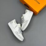 کفش نایک ایر جردن وان لو تراویس اسکات لویی ویتون سفید طوسی Nike Air Jordan 1 Low Travis Scott Louis Vuitton White Grey